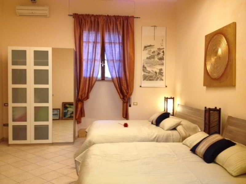 Guesthouse Il Gong โรม ภายนอก รูปภาพ