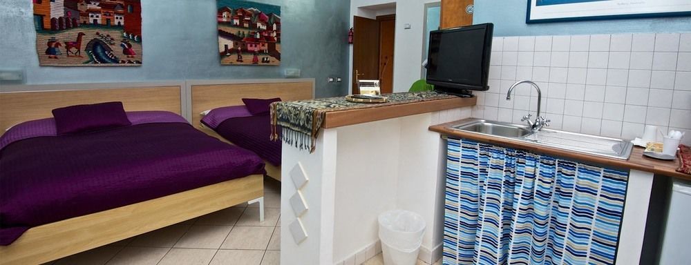 Guesthouse Il Gong โรม ภายนอก รูปภาพ